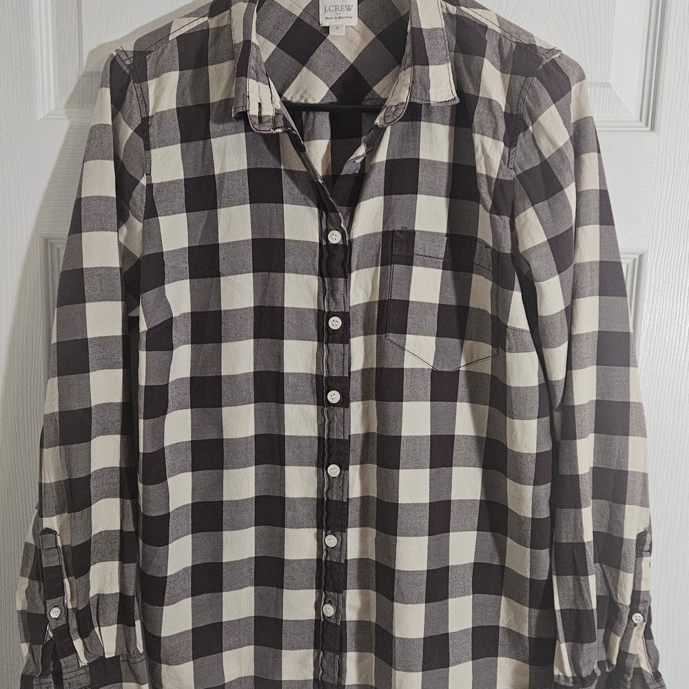 J. Crew Womens Medium Plaid Purple/White Button Down Longsleeve Shirt.